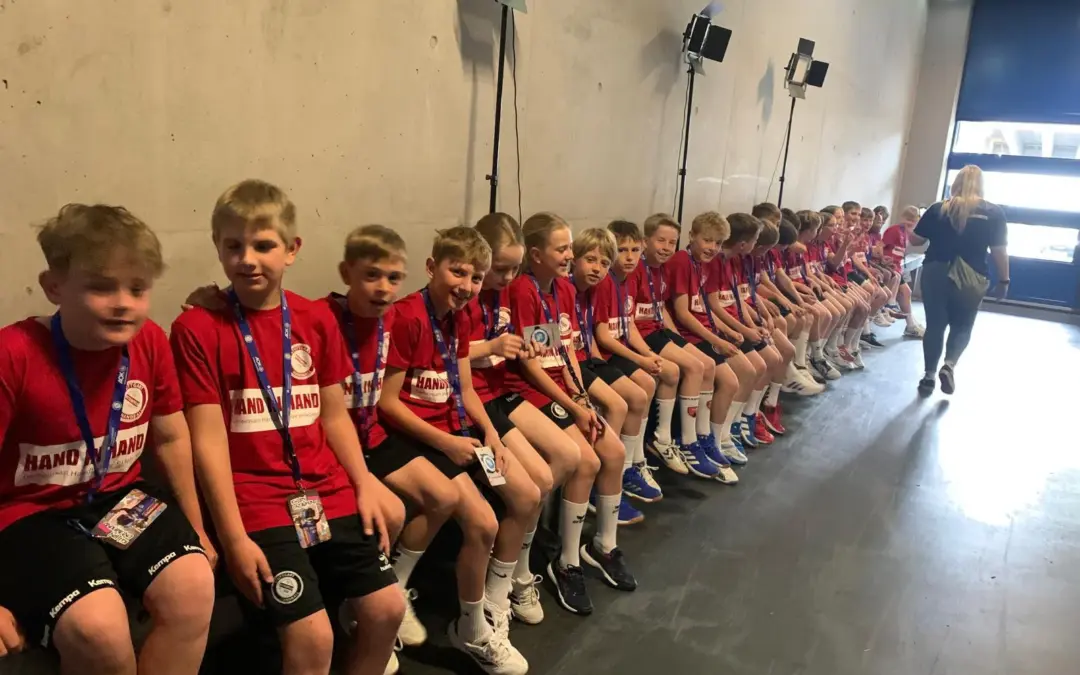 Einlaufkinder in der Porsche-Arena