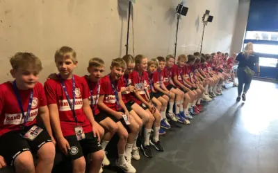 Einlaufkinder in der Porsche-Arena