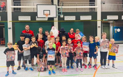 Nikolaus zu Gast bei der F-Jugend und den Minis
